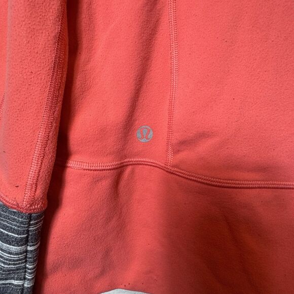 Lululemon In Stride Jacket Full Zip Coral Coal Strata Stripe Thumbholes Size 8 - Picture 10 of 14